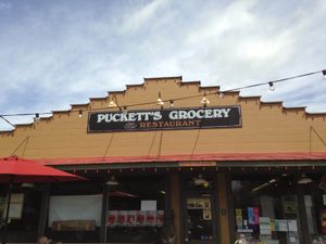 Puckett's Grocery